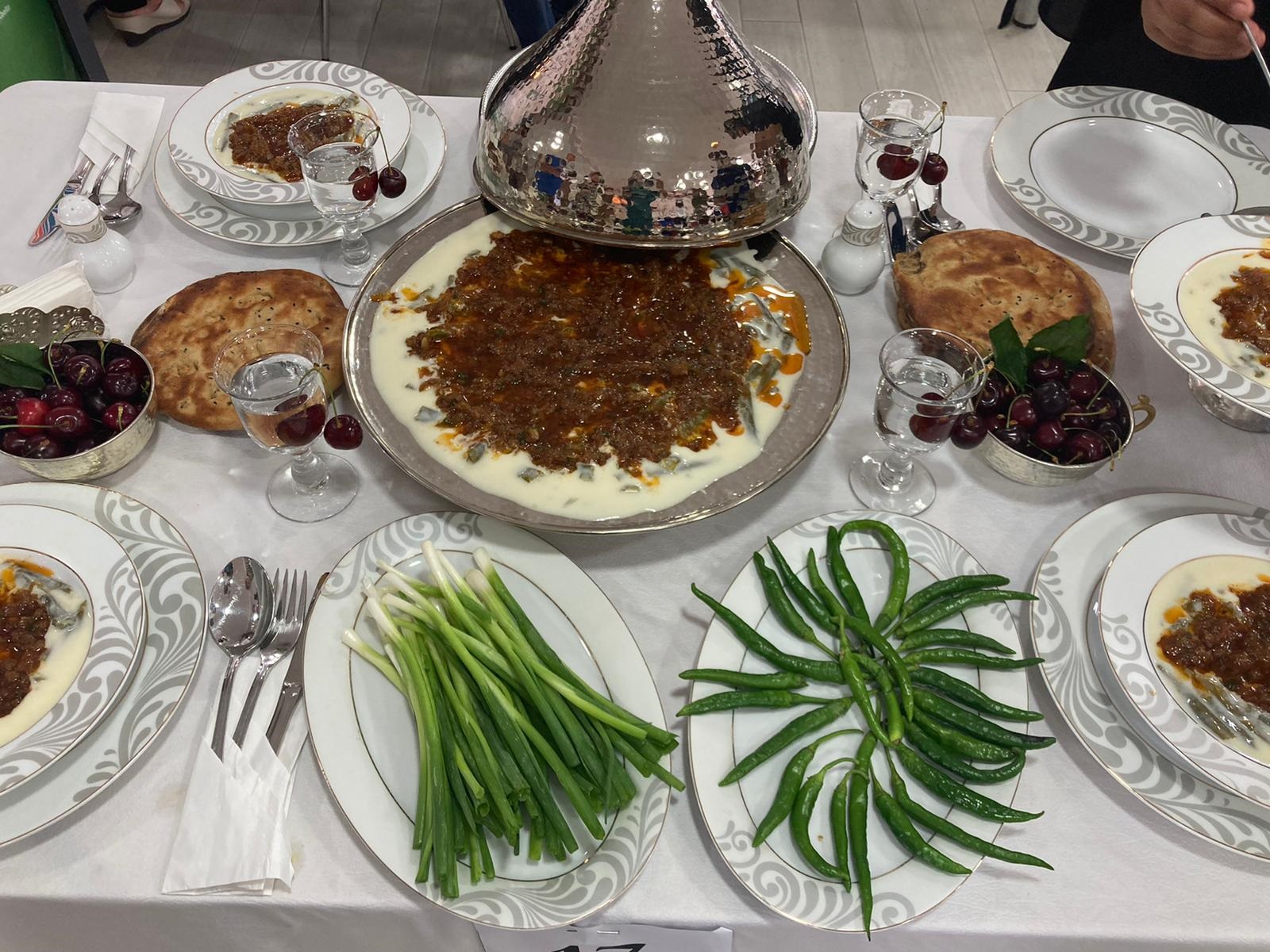 Coğrafi İşaret Tescilli Yöresel Kiraz Yaprağı Sarması Yarışması Kazananları Belli Oldu