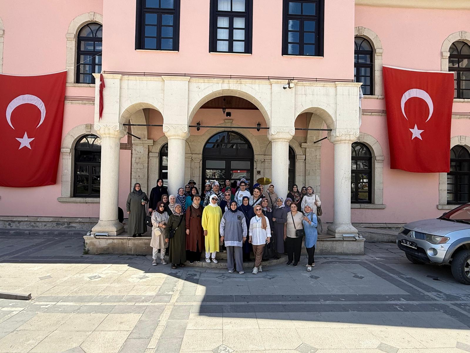 Yeşilyurt Kent Konseyi’nden Elazığ Harput’a Kültürel Gezi
