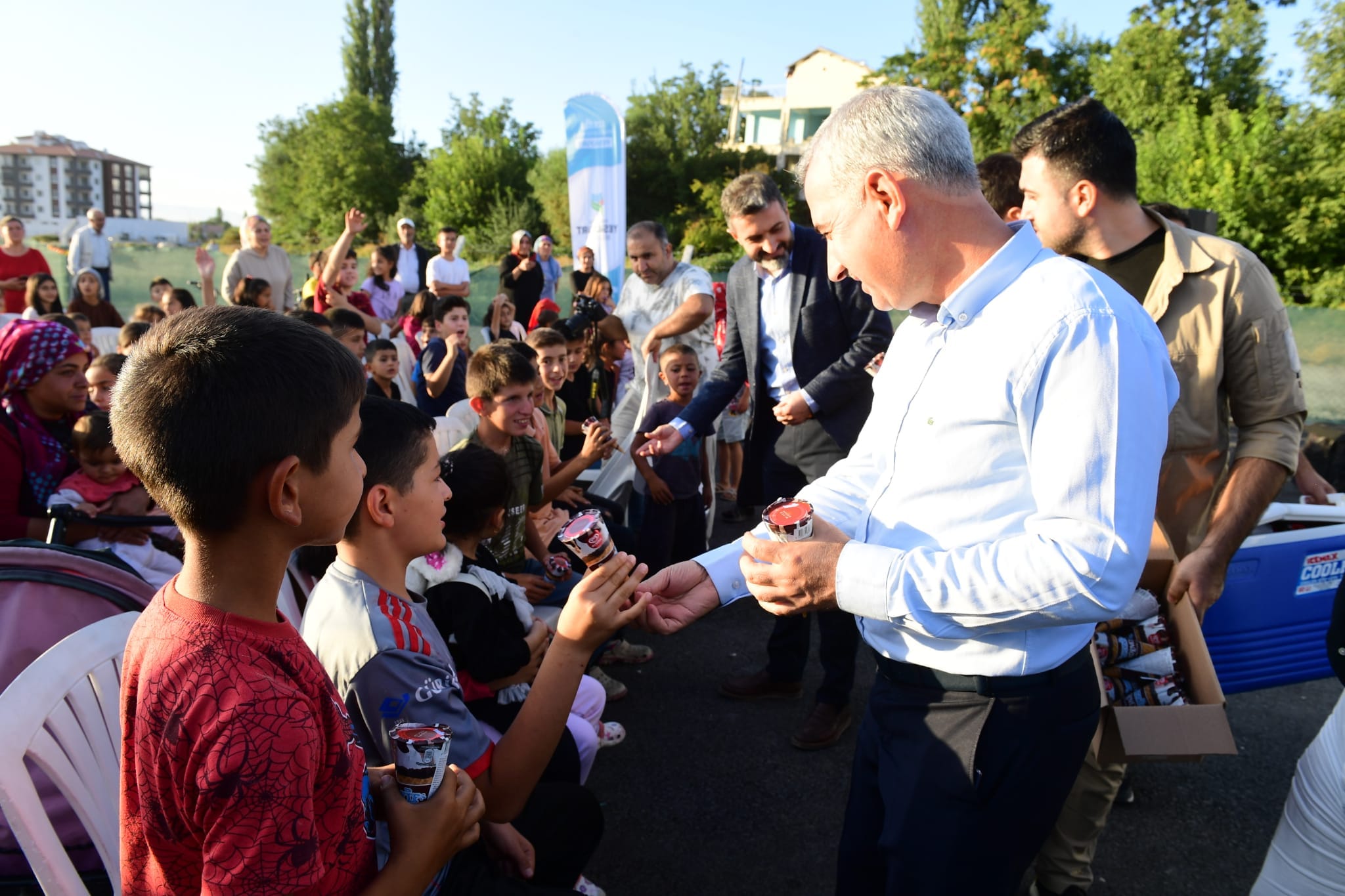 YEŞİLYURT KENT KONSEYİNİN KAYNARCA KONTEYNER KENTTEKİ ‘ÇOCUK ŞENLİĞİ’ NEŞELİ ANLARA SAHNE OLDU