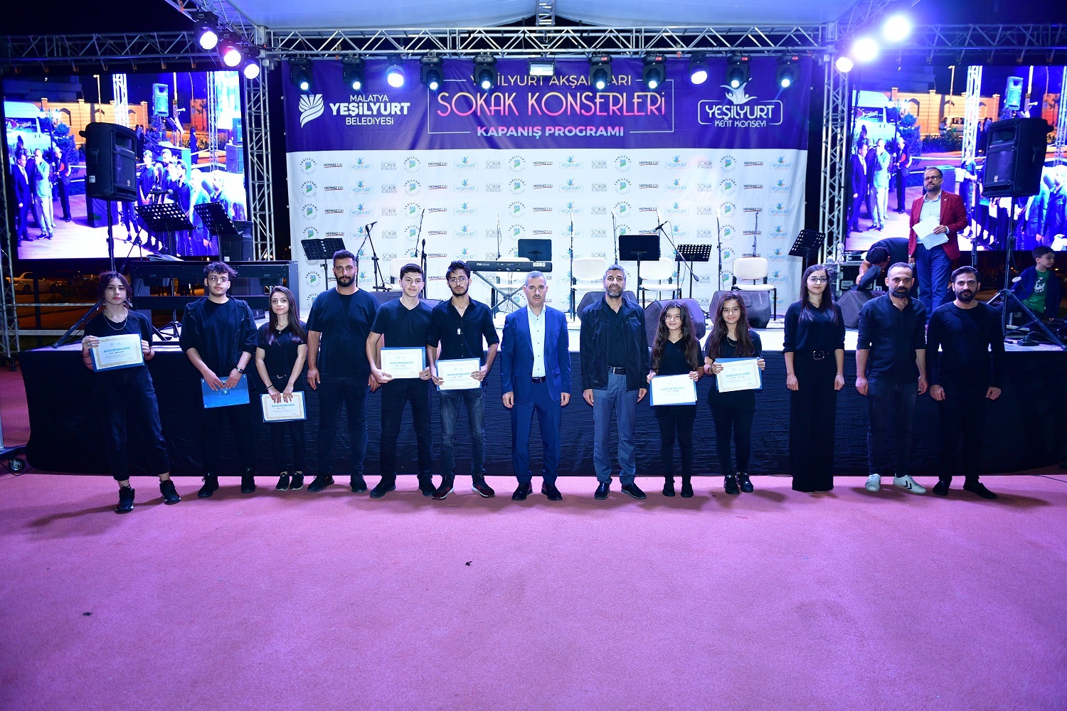 Yeşilyurt Akşamları Sokak Konserleri Kapanış Programı Renkli Anlara Sahne Oldu